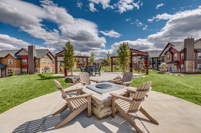 The Quarry Apartments in DeWitt