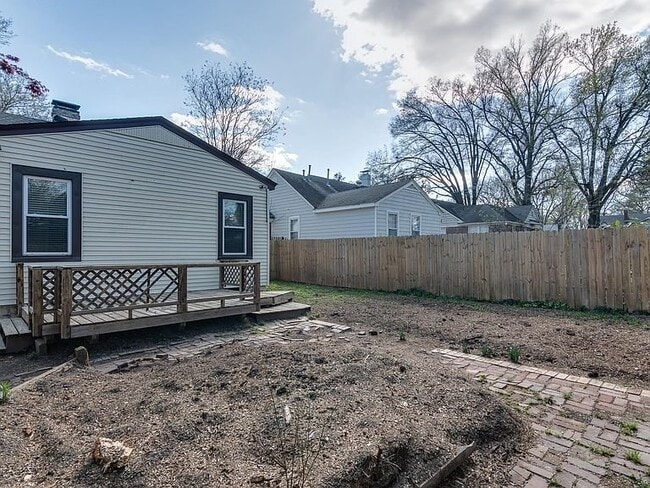 Photo - 1800 Mignon Ave