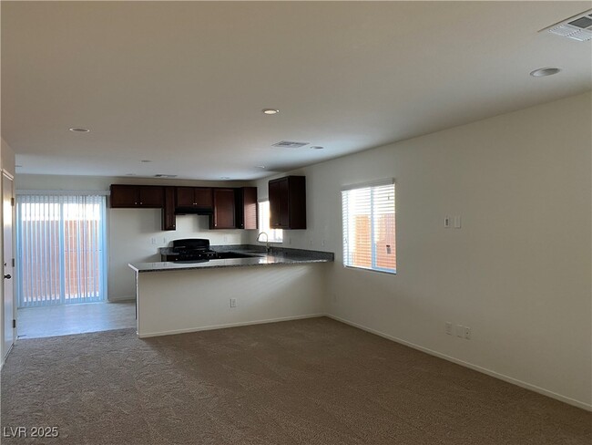 Photo - 4948 Quest Tribe St