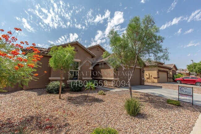 18295 W Saguaro Ln