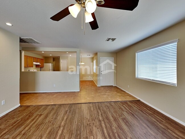 Photo - 10406 W Miami St