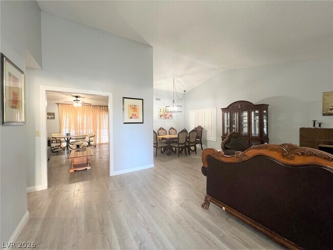 Photo - 4761 Torrence Dr