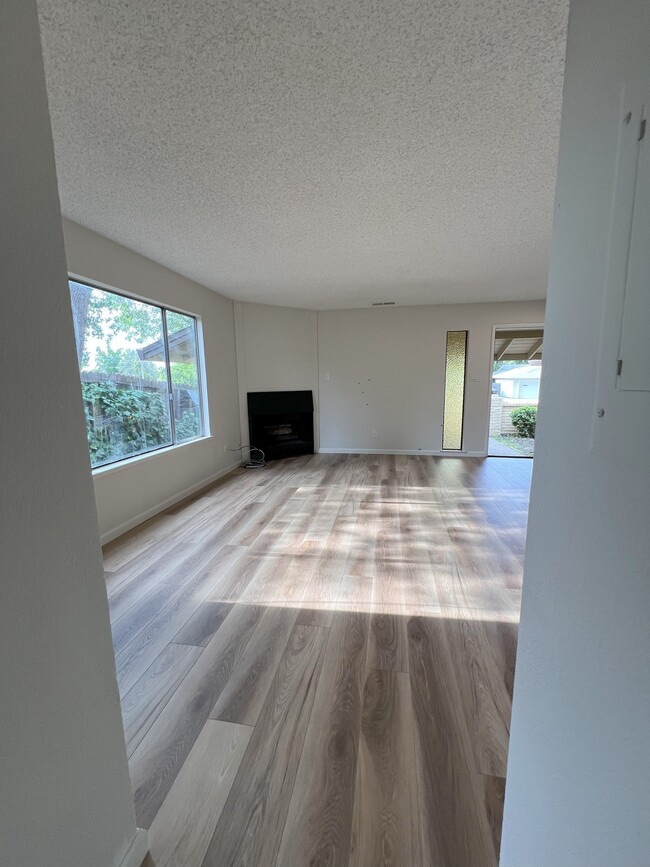 Photo - 6632 Markley Way House