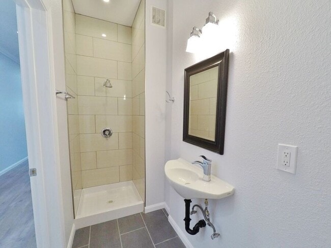 Photo - 602 22nd St