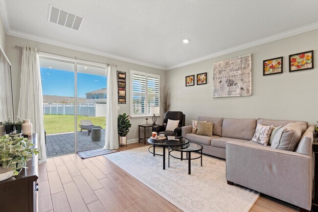 Photo - 97 Thistleton Wy