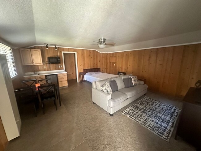 Photo - 520-520 Sycamore Ave Unit 520