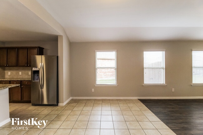 Photo - 1102 Ruby Ct