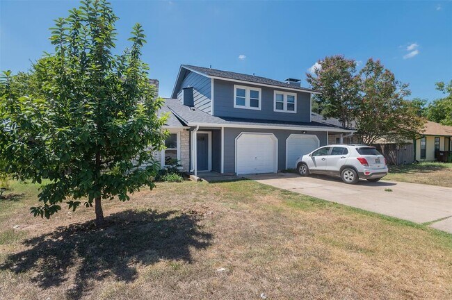 Photo - 403 W Bowman Rd