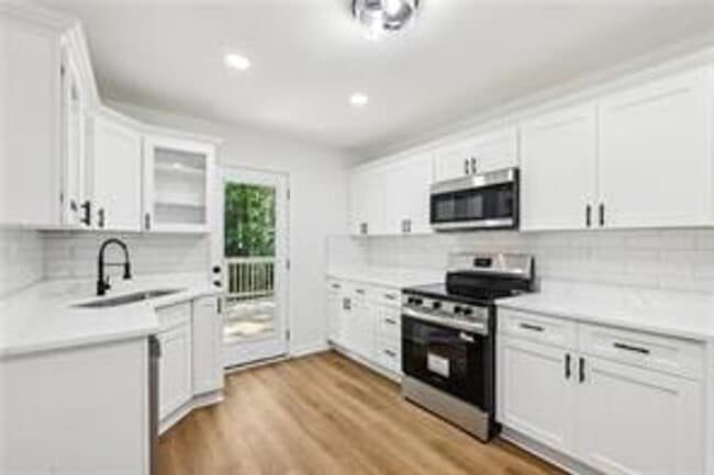 Photo - 1869 Joseph Ct