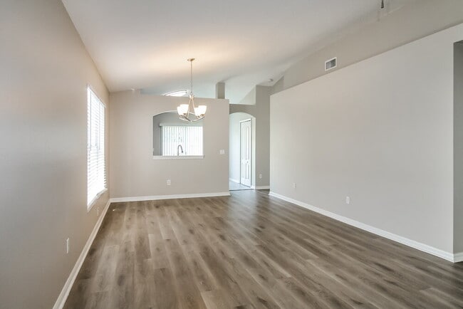 Photo - 18032 Birdwater Dr