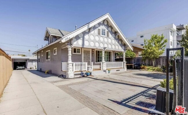 Building Photo - 116 S Alexandria Ave