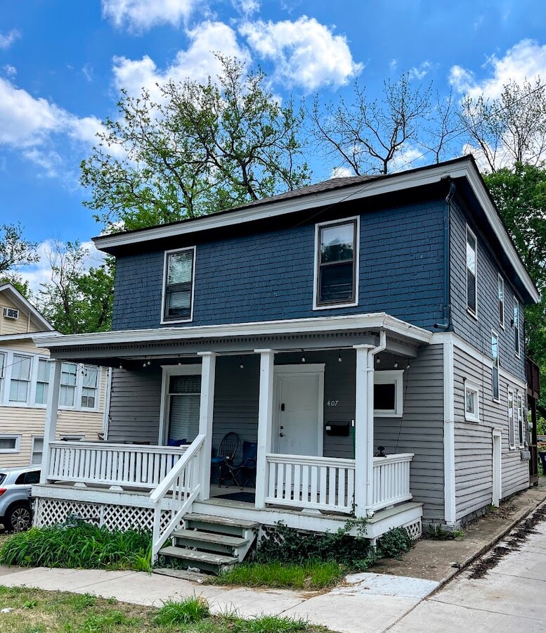 Photo - 407 W 13th St House