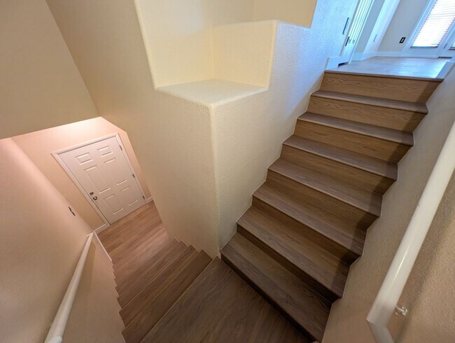 Photo - 89 Day Trade St