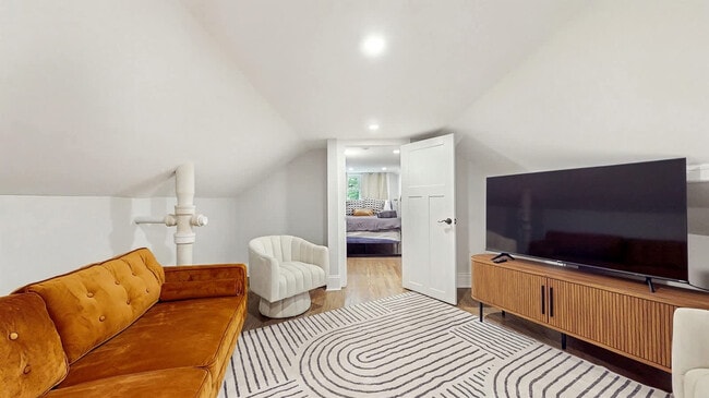 Photo - 905 Lathrop Ave Unit SI ID1607871P