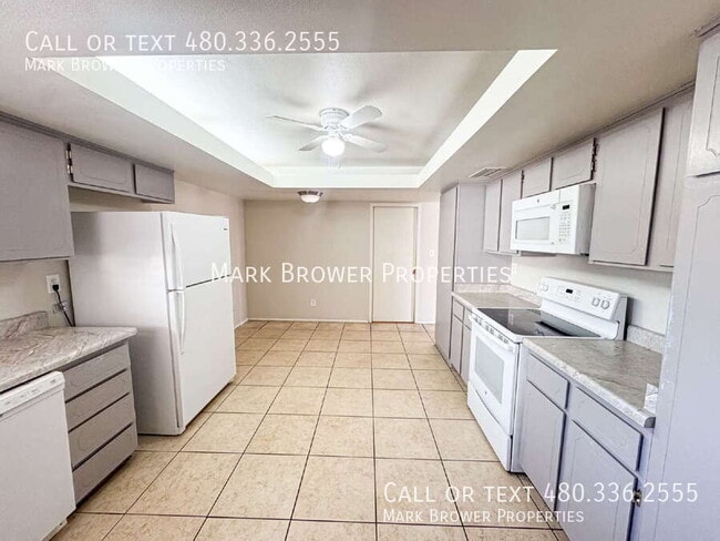 Photo - 910 E La Jolla Dr