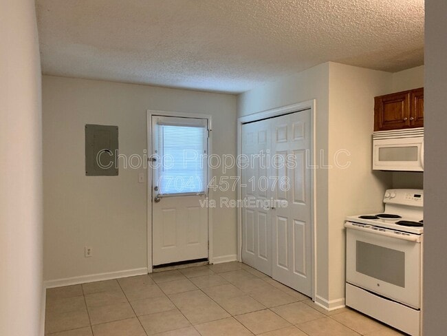 Photo - 56 Tribune Ave SW Unit F