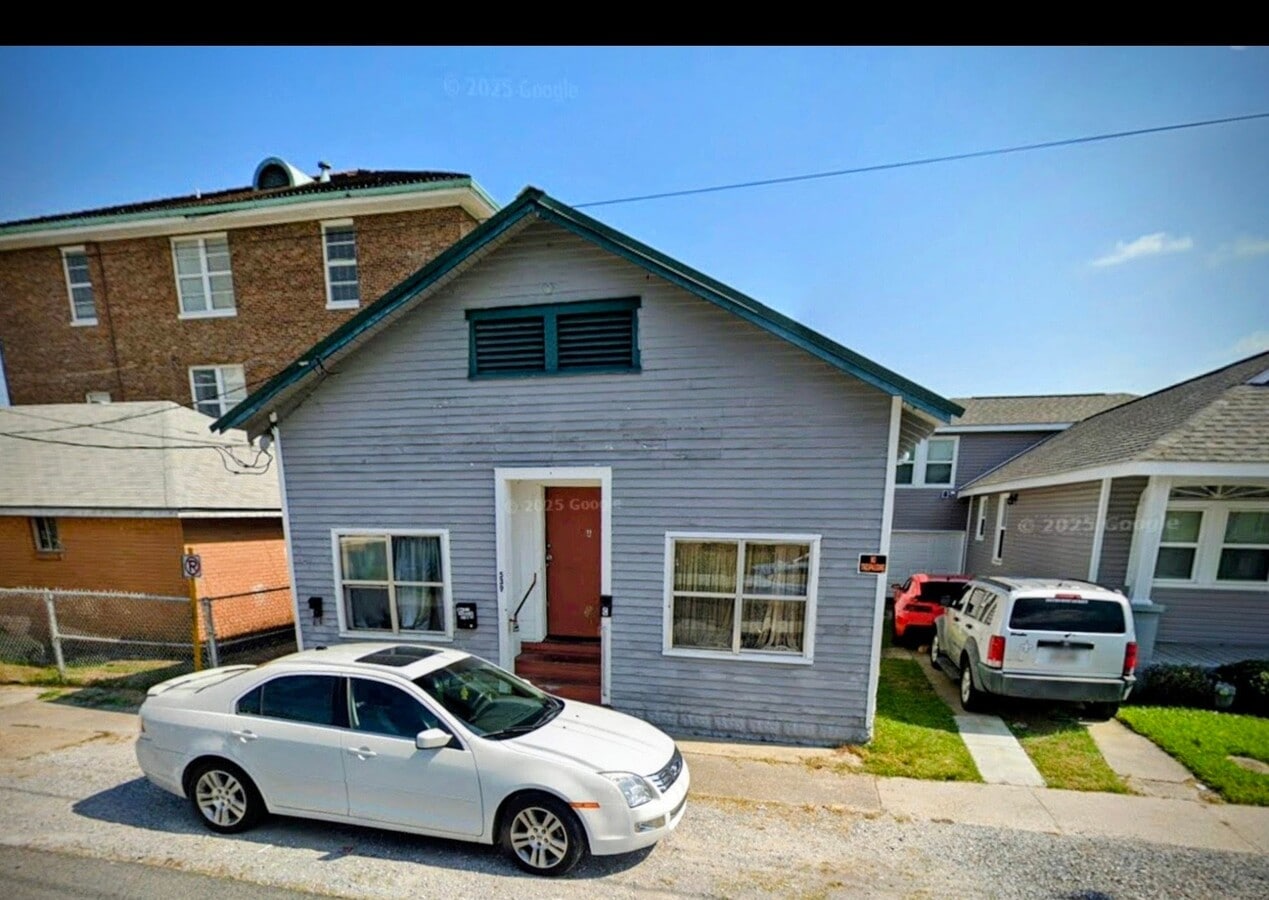 Photo - 539 Ave A Unit A
