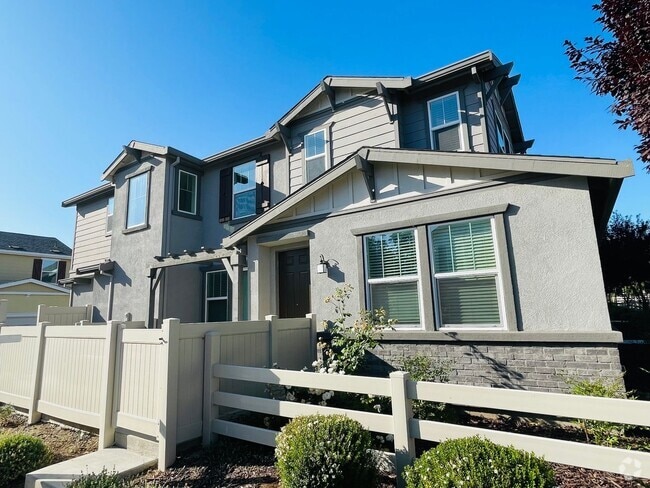 Building Photo - 6198 Paseo de Mooney Rental