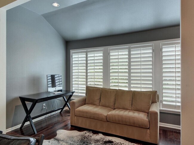 Photo - Beautiful town home in Downtown Austin!