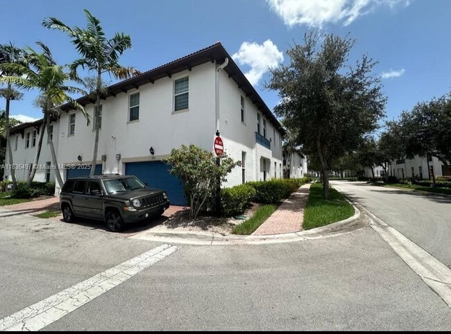 Building Photo - 11838 SW 26 St Rental
