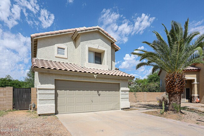 3902 E Rosemonte Dr