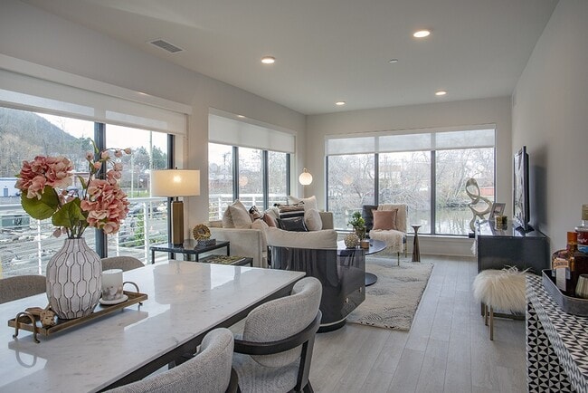Great Room with Balcony in Corner Unit