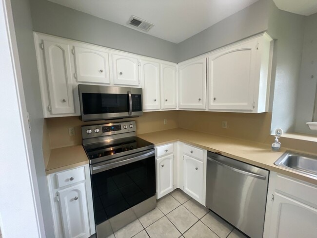 Photo - 4625 Vail St
