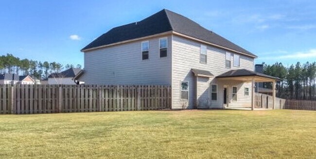 Photo - 260 Wentworth Pl