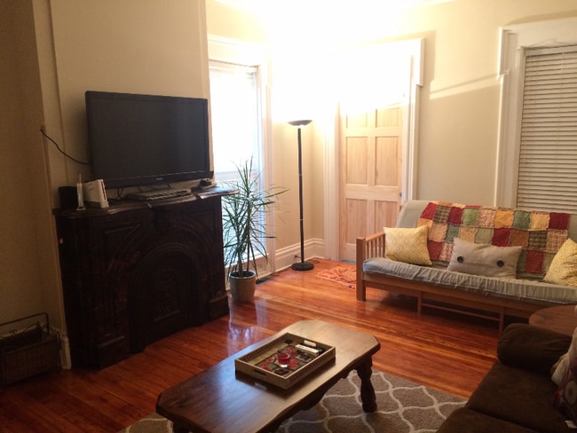 Photo - 35 River St Unit Apartment 1