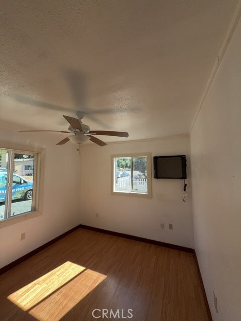 Photo - 5867 Grove St