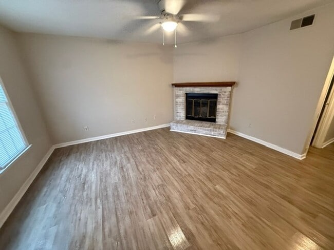 113 Manorwood Ct