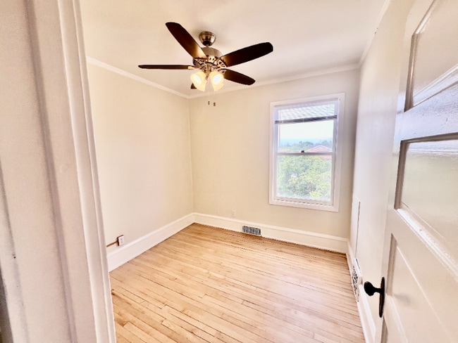 Photo - 716 N 9th St