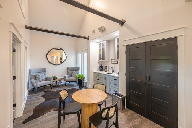 Photo - Lexington Hills