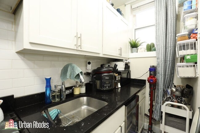 Photo - 648 W Roscoe St Unidad M08B