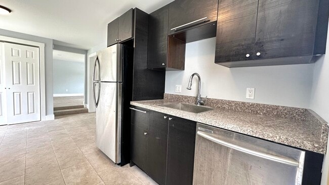 Photo - 318 S K St Unit 5