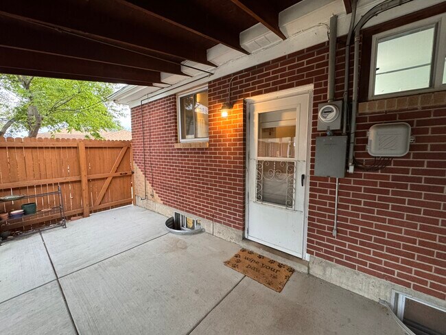 Photo - 10859 Murray Dr