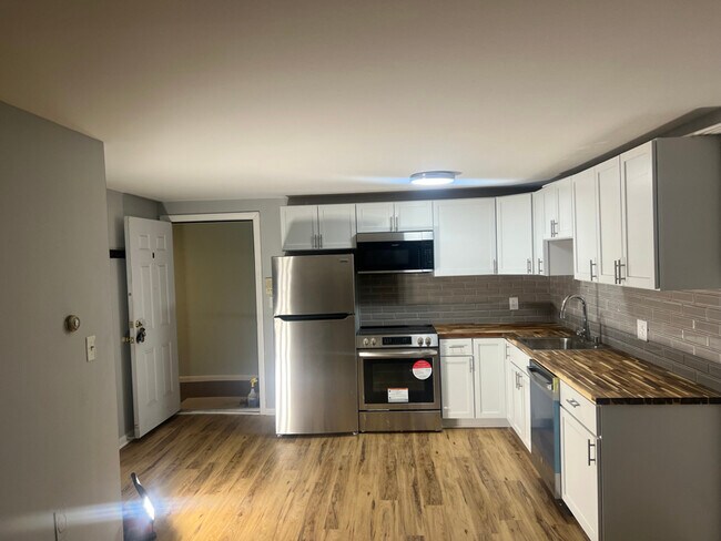 Photo - 64 Market St Unit A