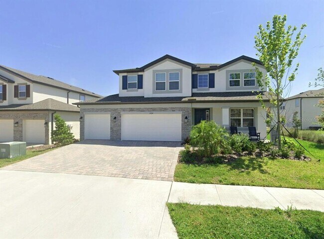 Building Photo - 33234 Sycamore Leaf Dr