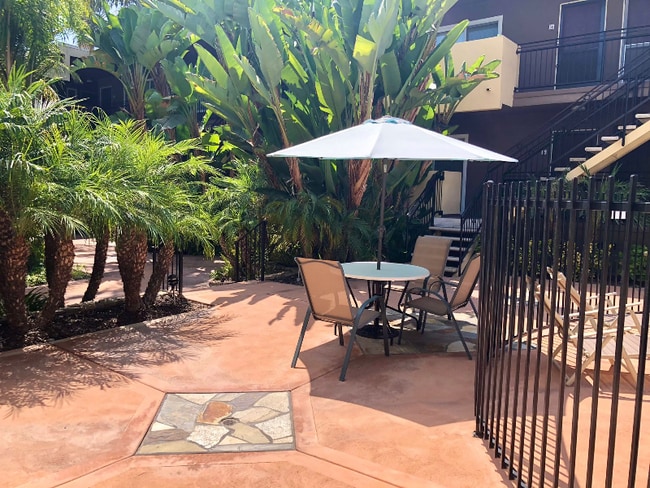 Photo - 4735 W Broadway Unit S