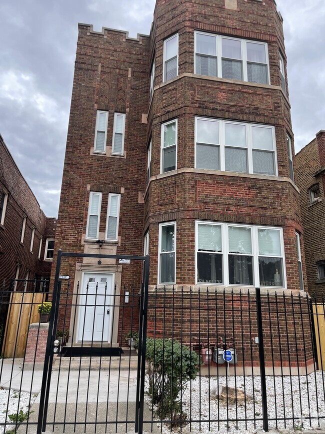 Building Photo - 7937 S Aberdeen St Unit 1 Rental