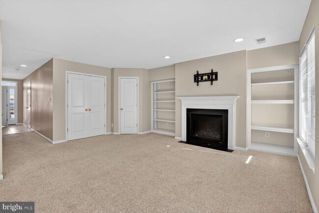 Photo - 43265 Sunderleigh Square