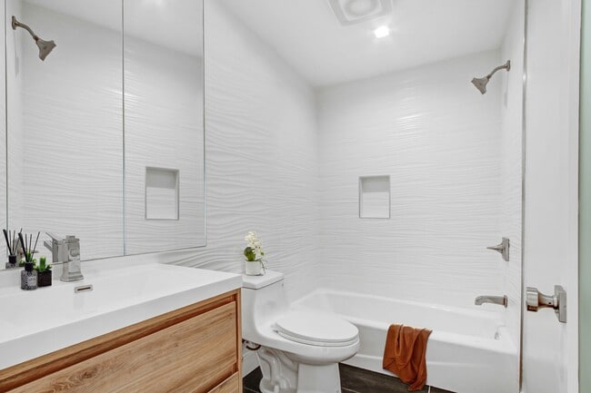 Photo - 1443 N Avenue 47