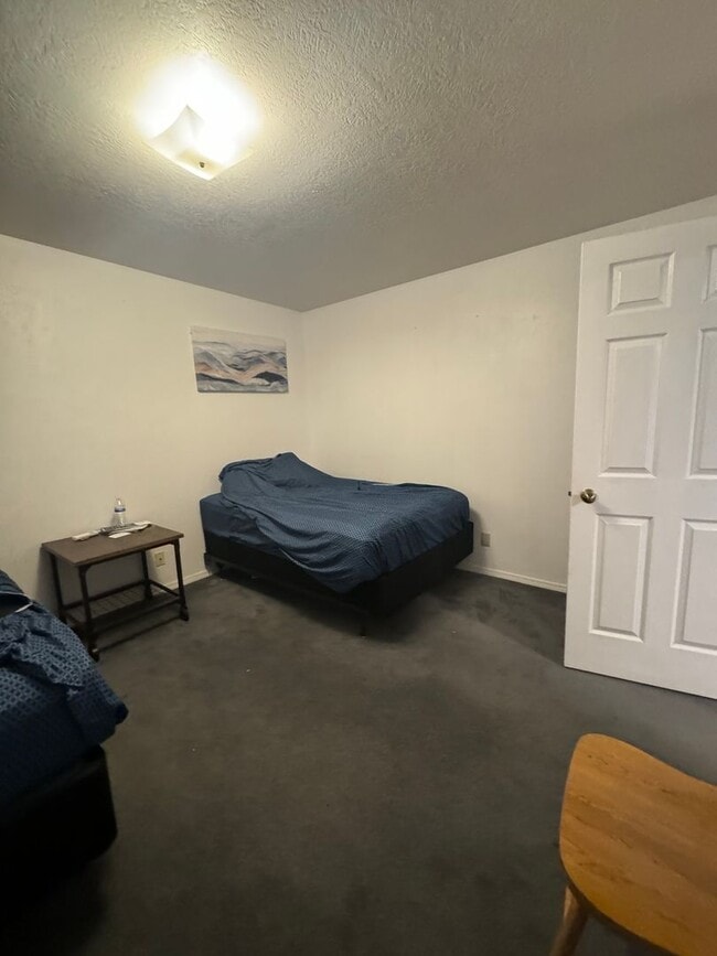 Photo - 825 W Sage St Unit 825 W Sage st