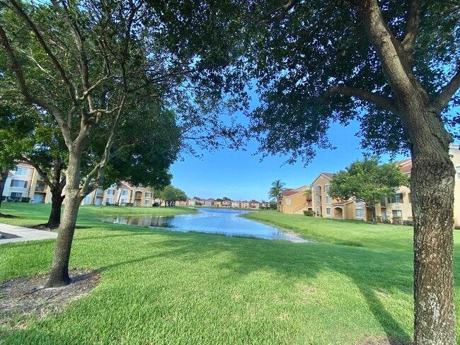 Building Photo - 4241 San Marino Blvd Unit 306