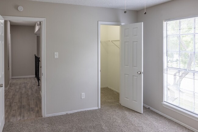 Photo - 19918 Bambiwoods Dr