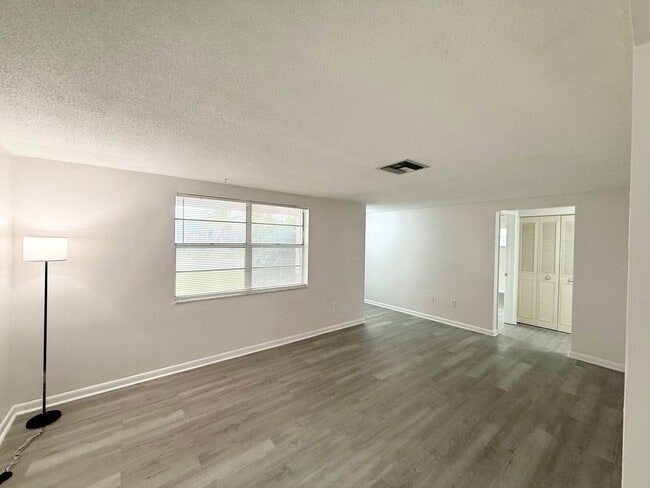 Photo - 7535 Betula Dr