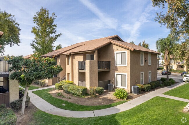 Maple Hill Apartments