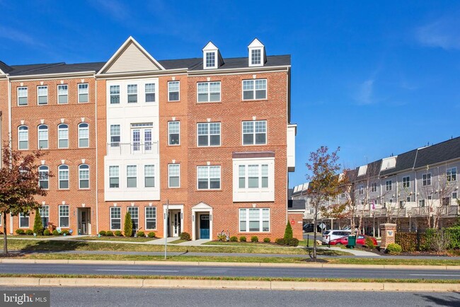 Photo - 7086 Executive Way Townhome
