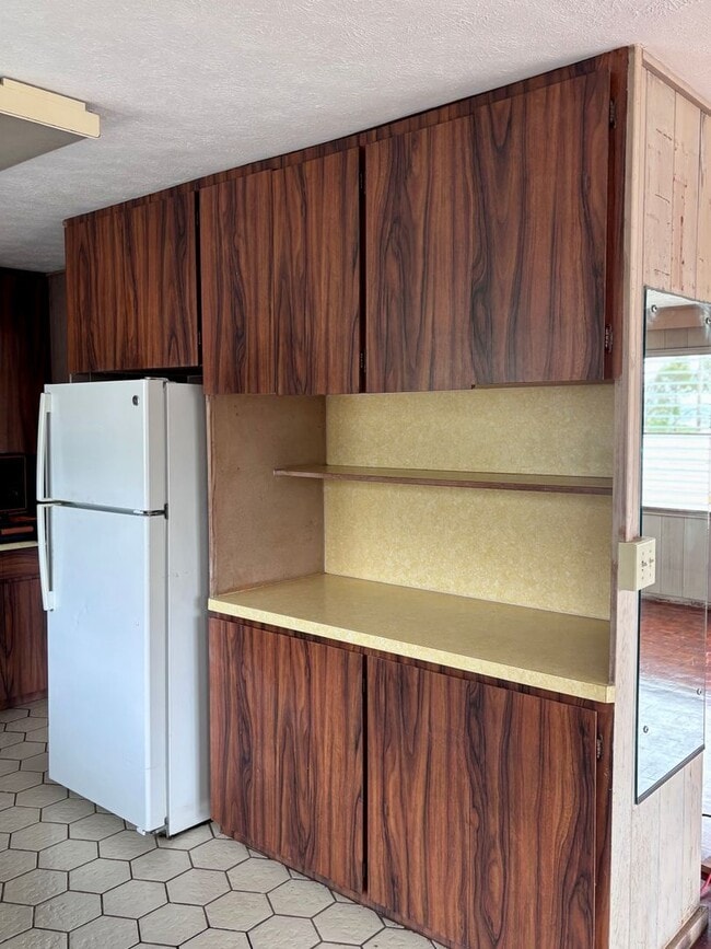 Photo - Available now | 3 Bedroom, 1.5 bath duplex with 2 tanden parking nested in Kaimuki