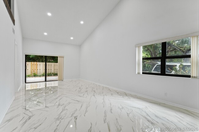 Photo - 1400 NW 9th Ave